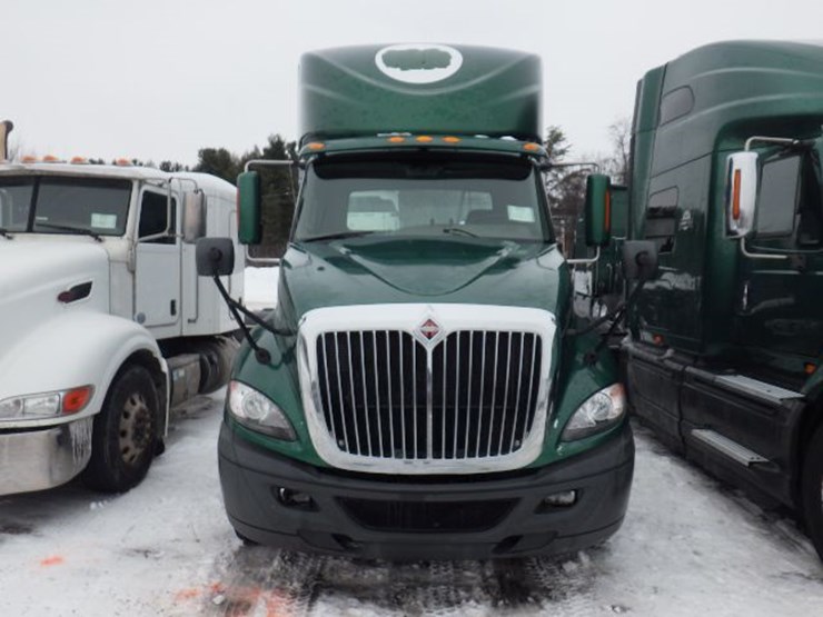 2015-international-prostar-image-2