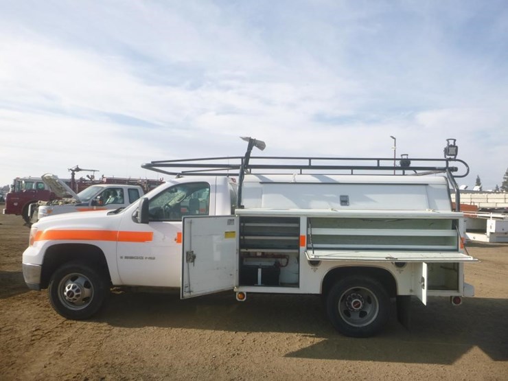 2008-gmc-3500-image-5