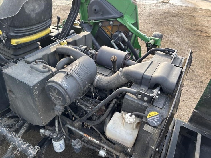 2016-john-deere-1600-turbo-image-23