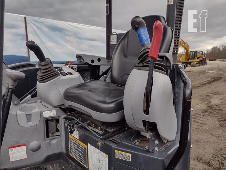 hitachi-zx50u-5n-image-12