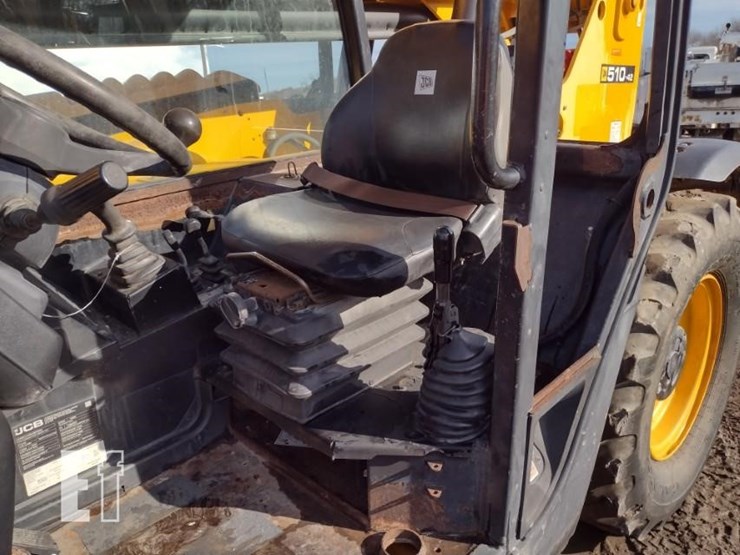 2017-jcb-510-42-image-12