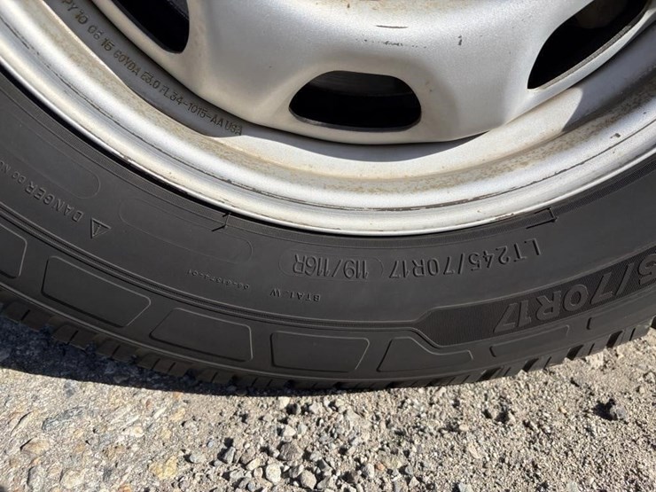 2015-ford-f150-image-29