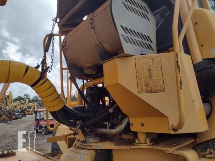 2003-volvo-a40d-image-34