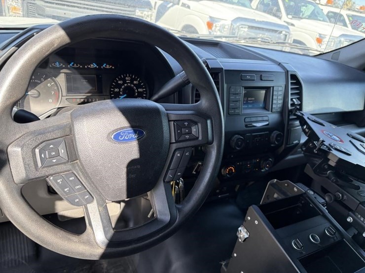 2015-ford-f150-image-10