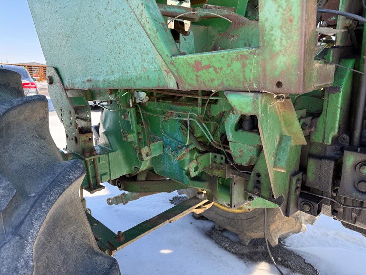 john-deere-4020-image-11