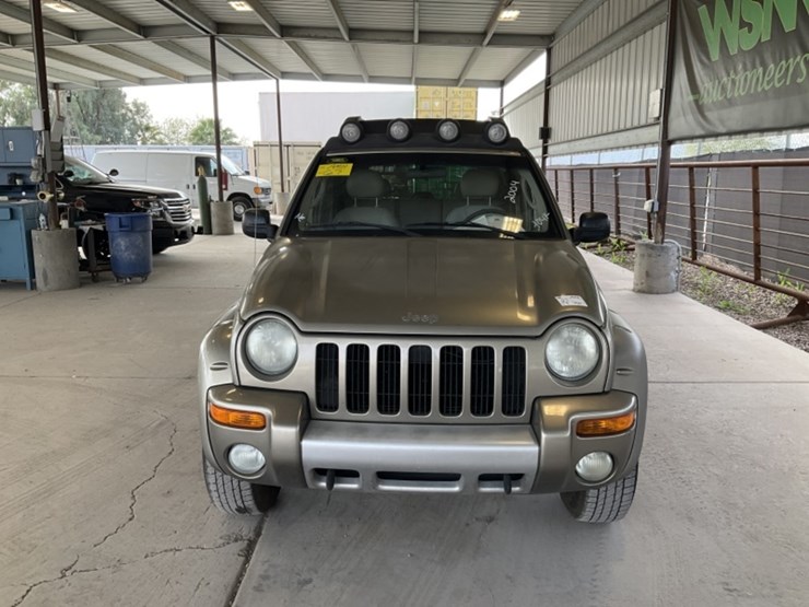 2004-jeep-liberty-image-3