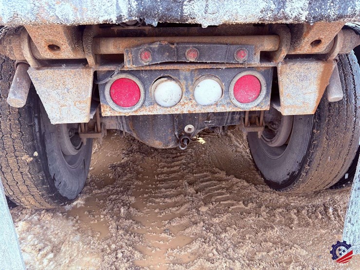 2021-western-star-4900ex-image-13