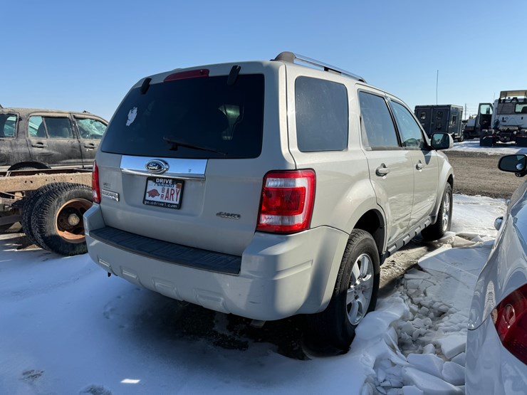 2009-ford-escape-image-3