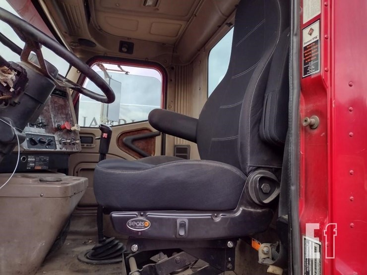 2006-international-paystar-5900-image-15