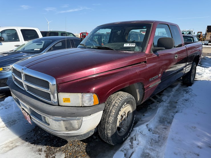 2001-dodge-ram-1500-image-1