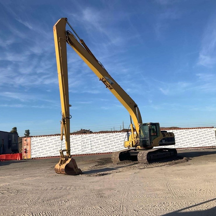 2005 CATERPILLAR 325C