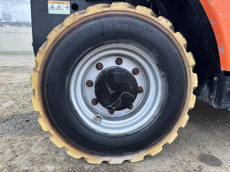 2015-jlg-g5-18a-image-17