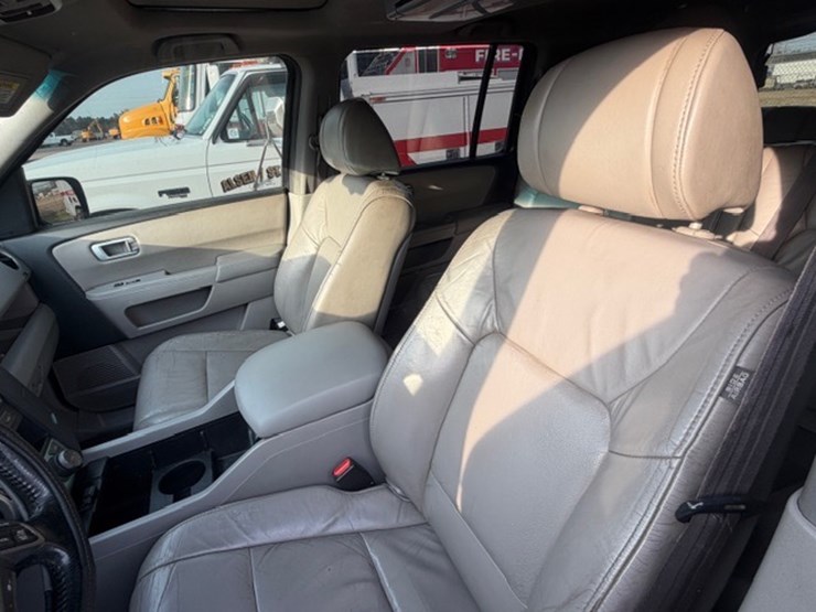 2011-honda-pilot-image-32