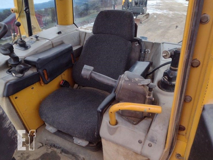 2006-caterpillar-d6n-xl-image-13