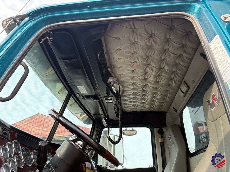 2021-western-star-4900ex-image-60