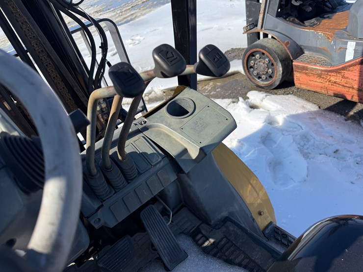 caterpillar-c5000-image-27