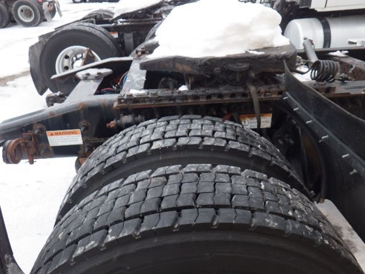 2020-freightliner-cascadia-116-image-7