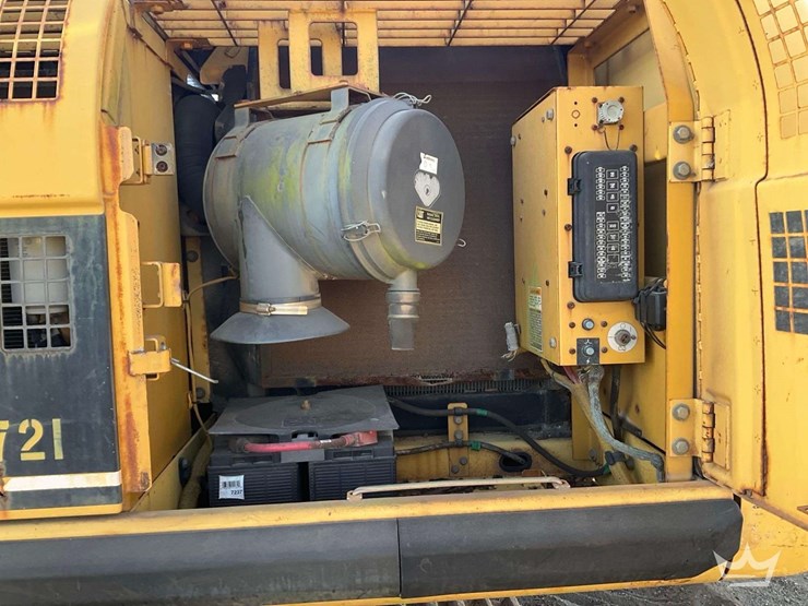 2005-caterpillar-325c-image-22