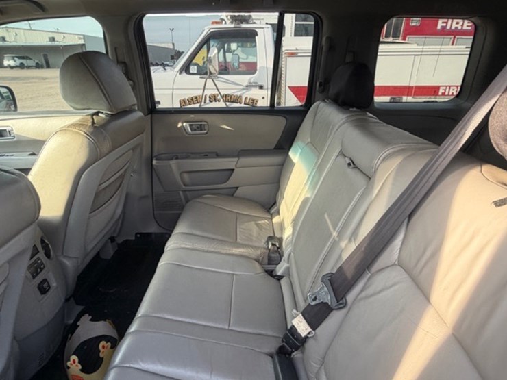 2011-honda-pilot-image-19