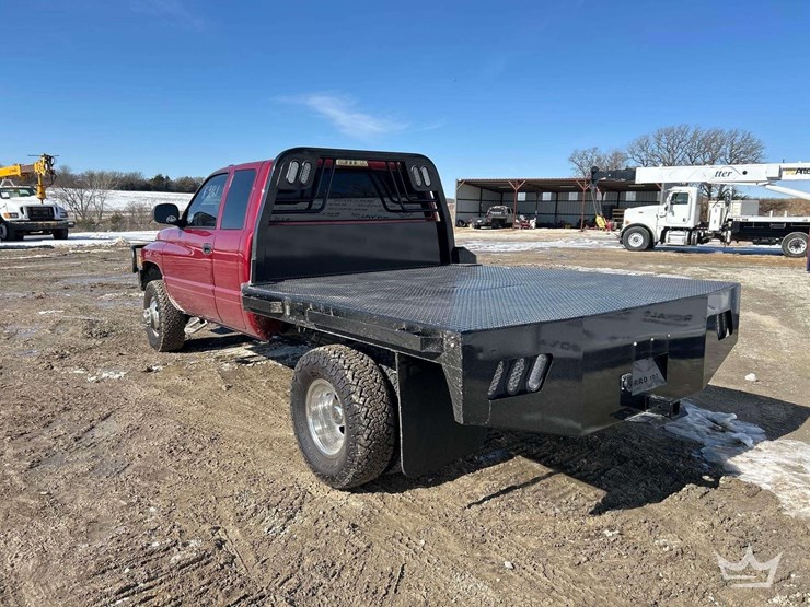 1999-dodge-ram-3500-image-2