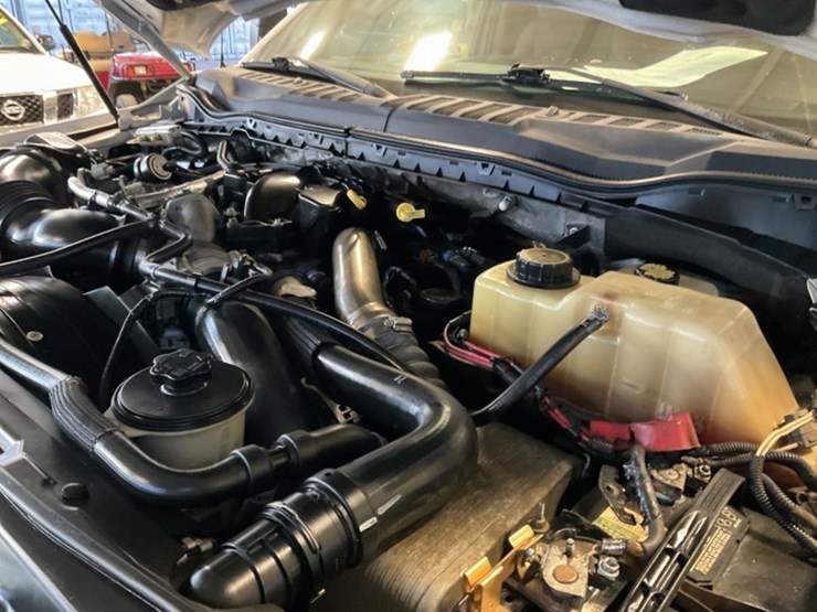 2017-ford-f550-image-14