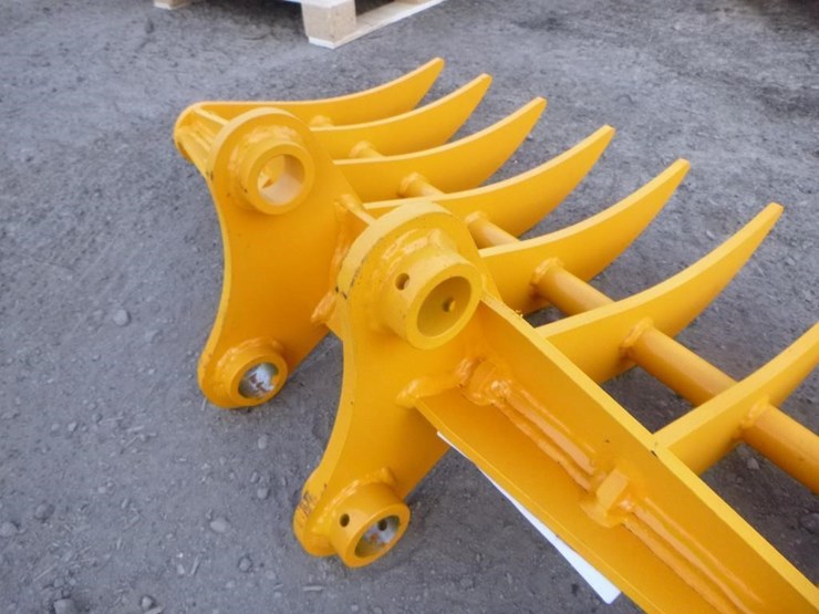 caterpillar-303-image-5