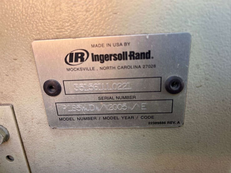 2005-ingersoll-rand-185-image-13