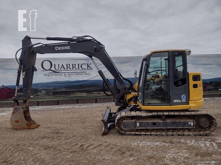 2021-deere-85g-image-1