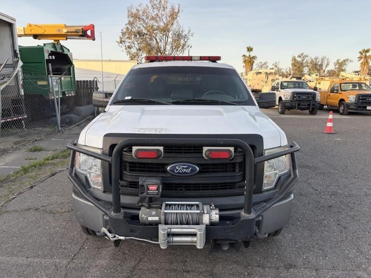 2013-ford-f150-xl-image-5