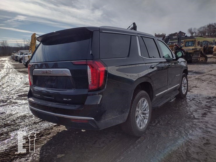 2022-gmc-yukon-slt-image-39