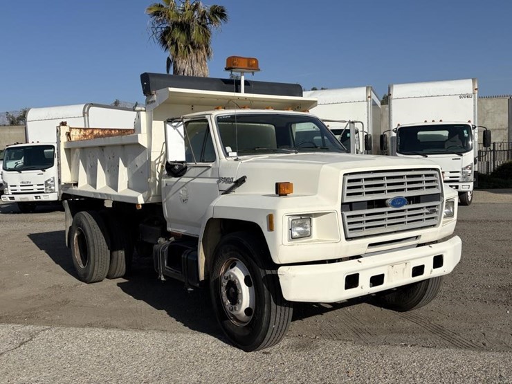 1993-ford-f700-image-2