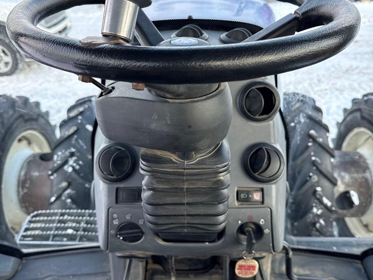 2008-new-holland-t8030-image-19