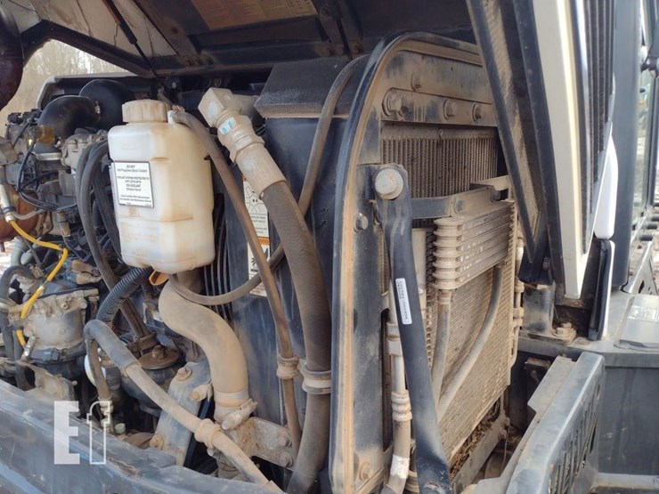 2014-bobcat-e85-image-47