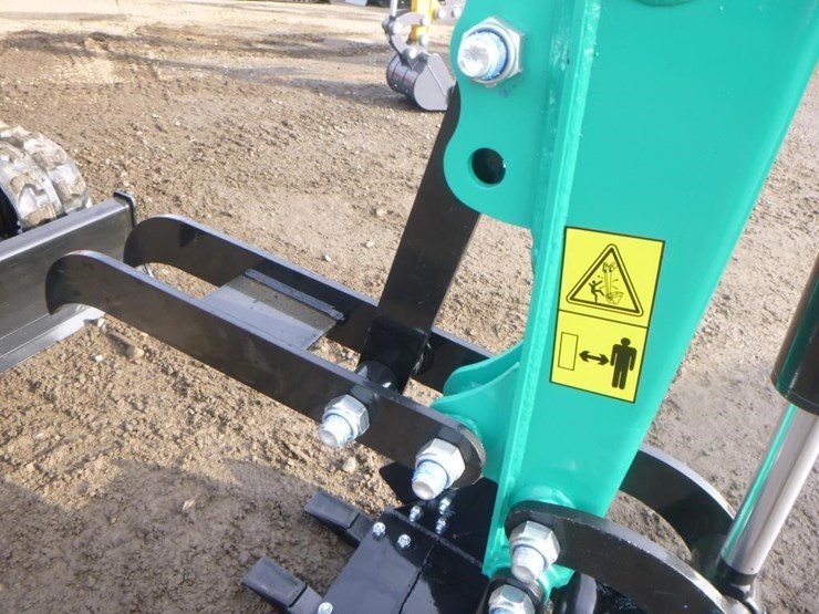 agt-mh12rx-hydraulic-excavator-image-12