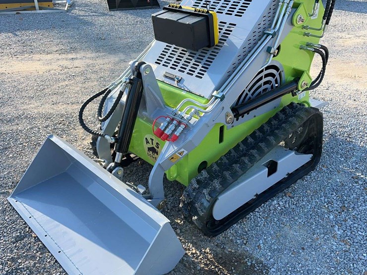 unused-mini-skid-steer-loader-image-7