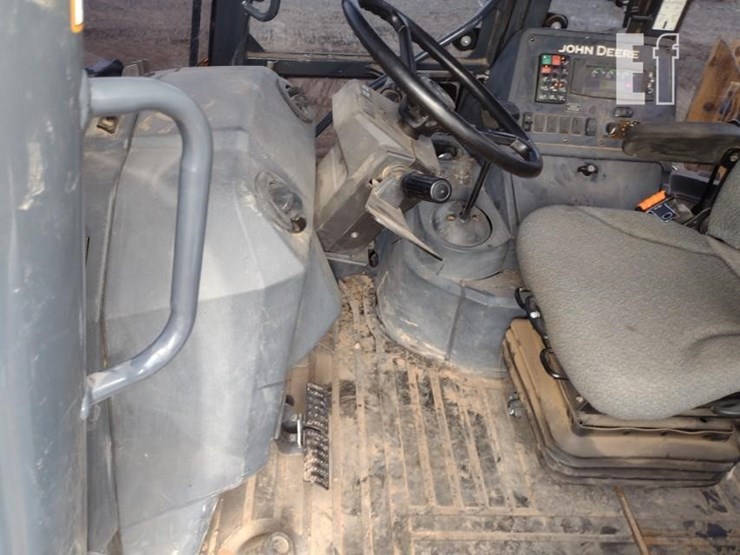 2019-deere-310sl-image-15