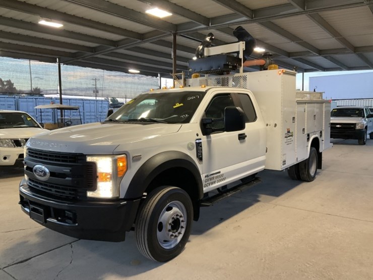 2017-ford-f550-image-4