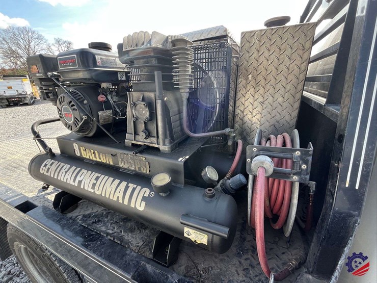 2002-chevrolet-silverado-3500-image-35