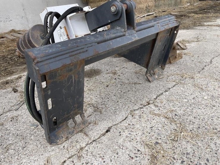 bobcat-universal-attach-post-hole-auger-image-2
