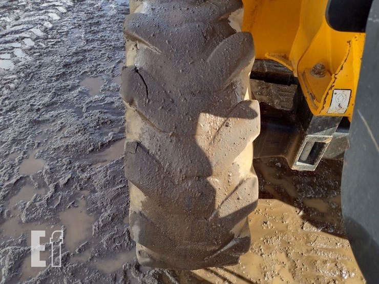 2013-jcb-527-55-image-18