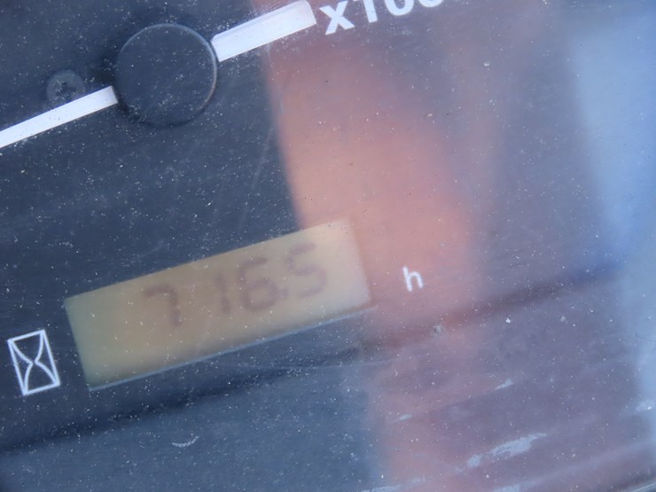 2014-kubota-l3901-image-18