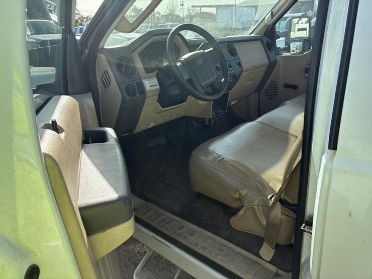 2008-ford-f350-image-13