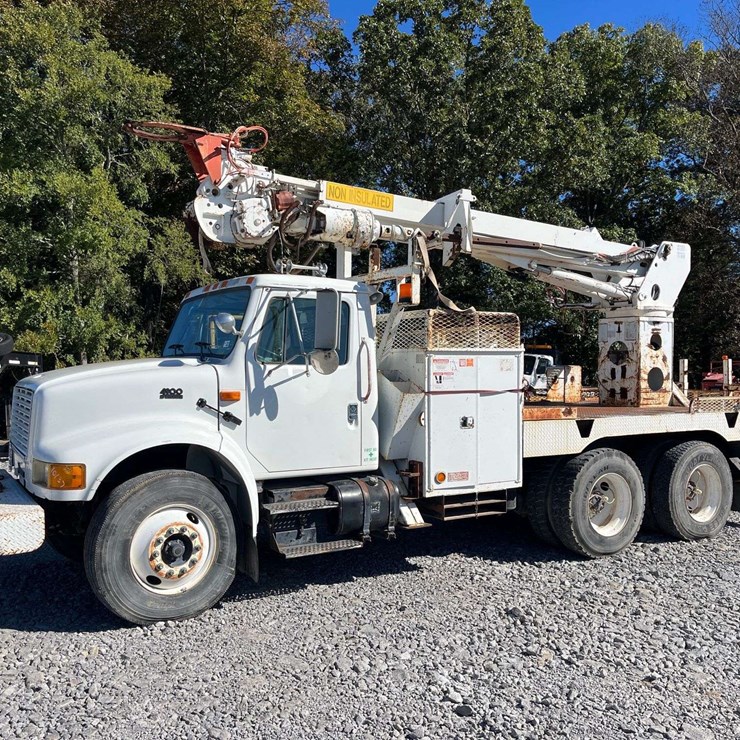 2000 INTERNATIONAL 2000