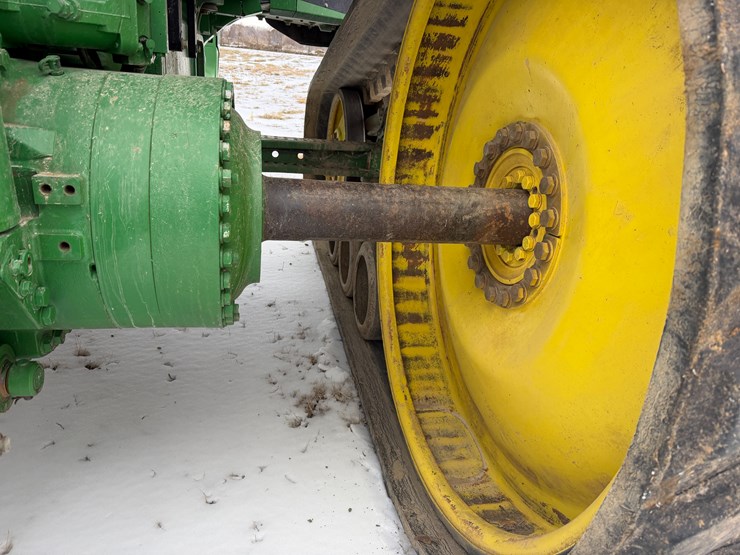 2015-john-deere-8370rt-image-40