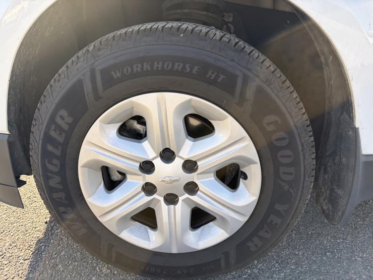 2017-chevrolet-traverse-image-28