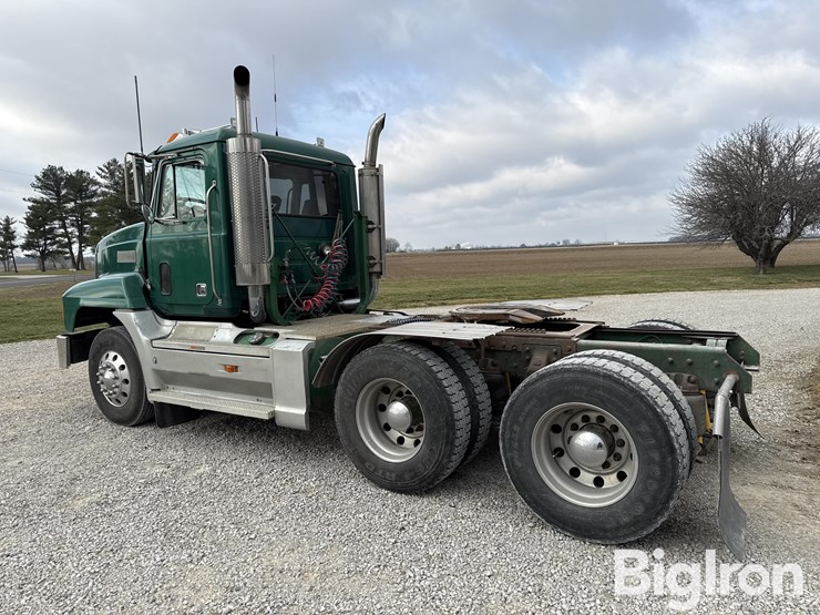 1993-mack-ch613-image-7