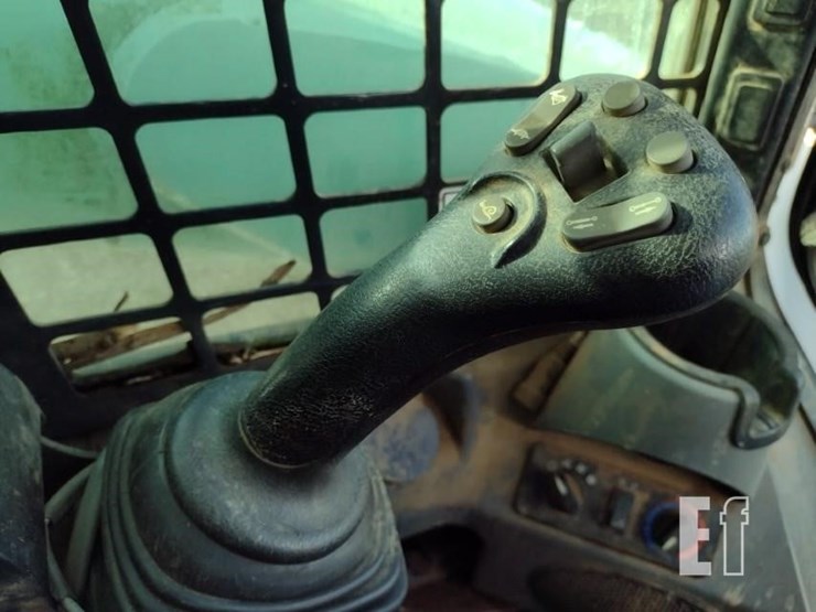 2019-bobcat-t770-image-12