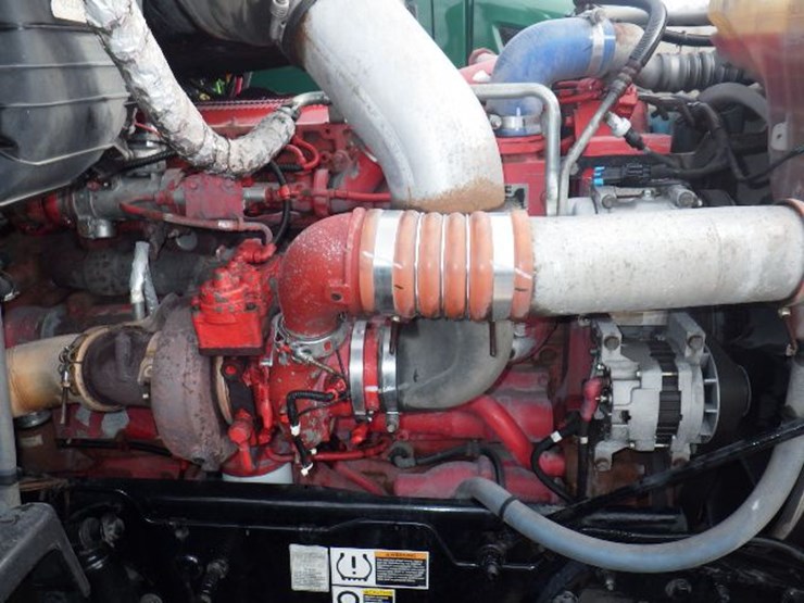 2019-peterbilt-579-image-32