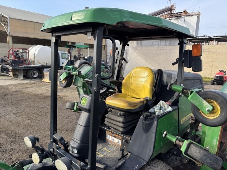 2016-john-deere-1600-turbo-image-13