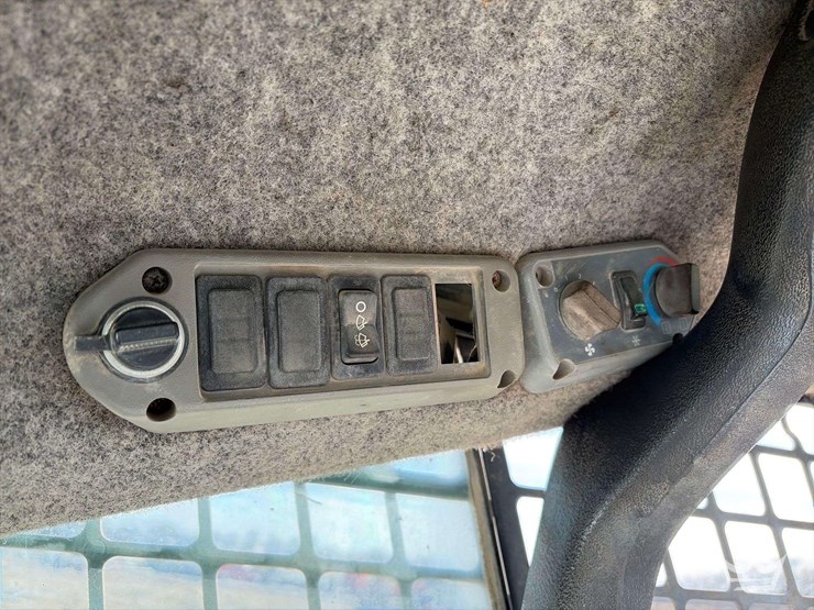 bobcat-skidsteer-image-18